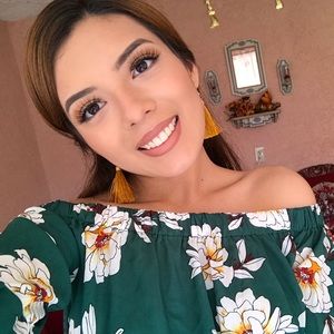 Meet your Posher, Samanta